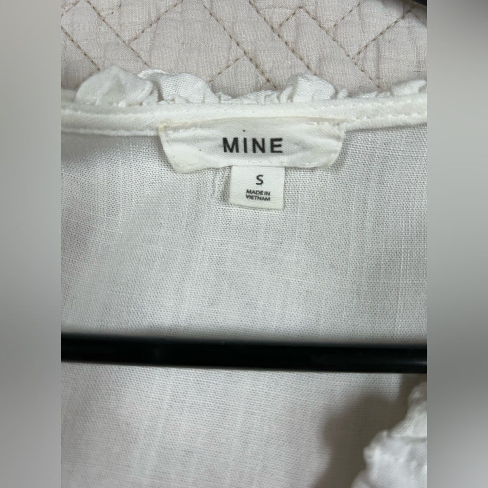 MINE Cream Sleeveless Blouse with Button Accents - Picture 4 of 5